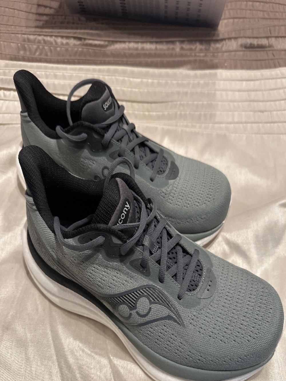 Saucony Triumph 23 Men’s Running Shoes